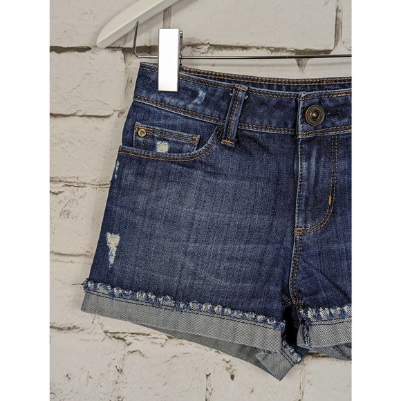 DL1961 Stella Distressed Denim Short in the Color Ripple Size 24 - Picture 3 of 7